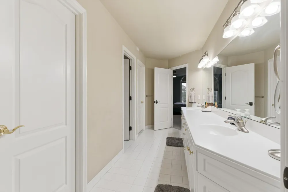 5520 Whitehall Boulevard Rochester, MI 48306