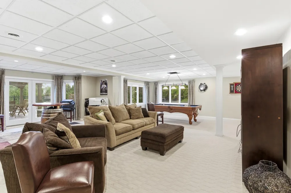 5520 Whitehall Boulevard Rochester, MI 48306