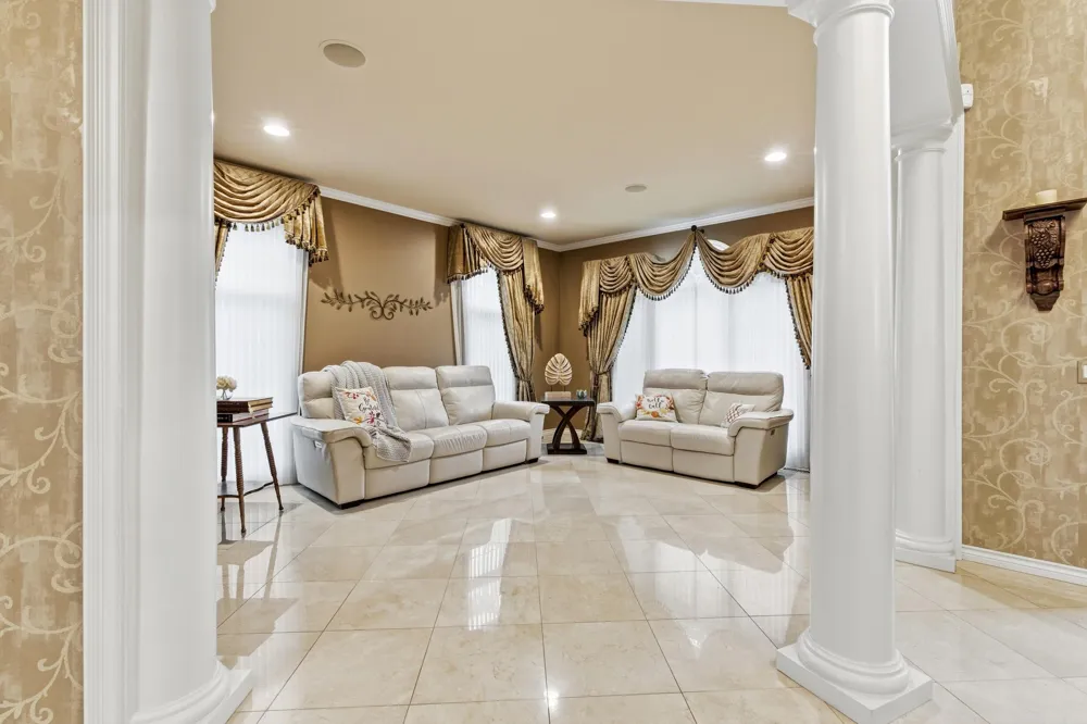 5520 Whitehall Boulevard Rochester, MI 48306