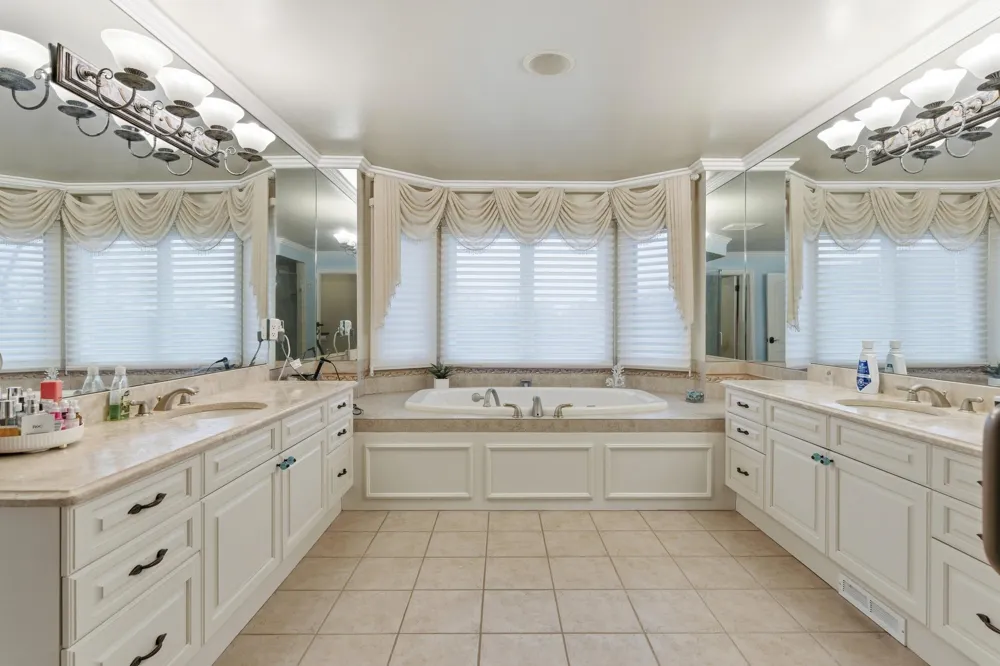 5520 Whitehall Boulevard Rochester, MI 48306