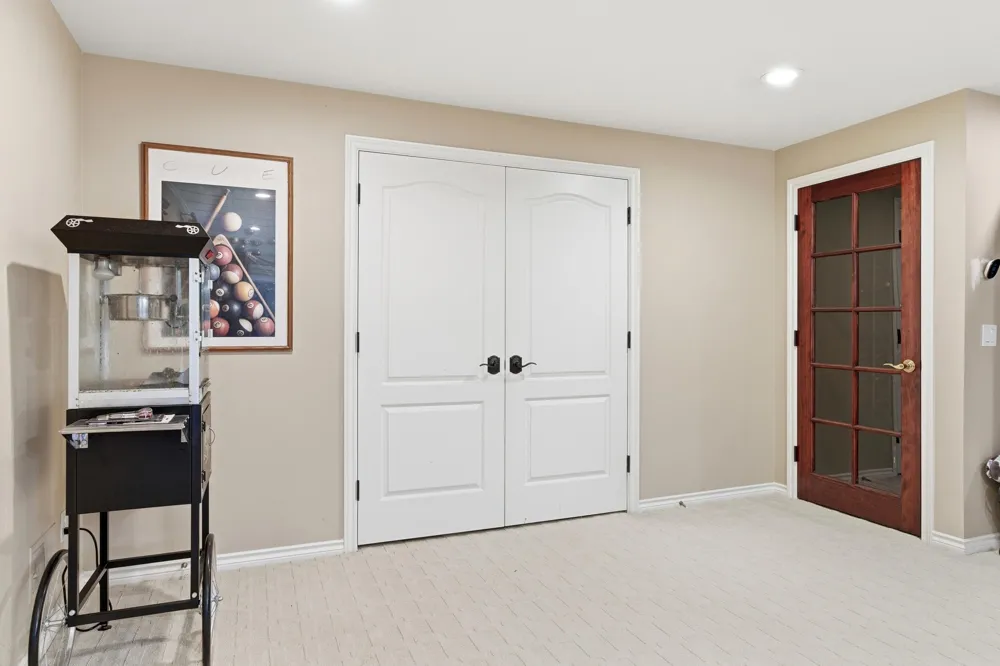 5520 Whitehall Boulevard Rochester, MI 48306