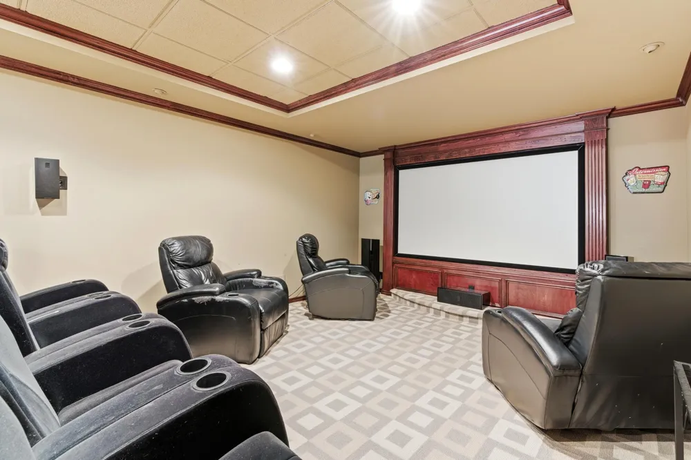 5520 Whitehall Boulevard Rochester, MI 48306