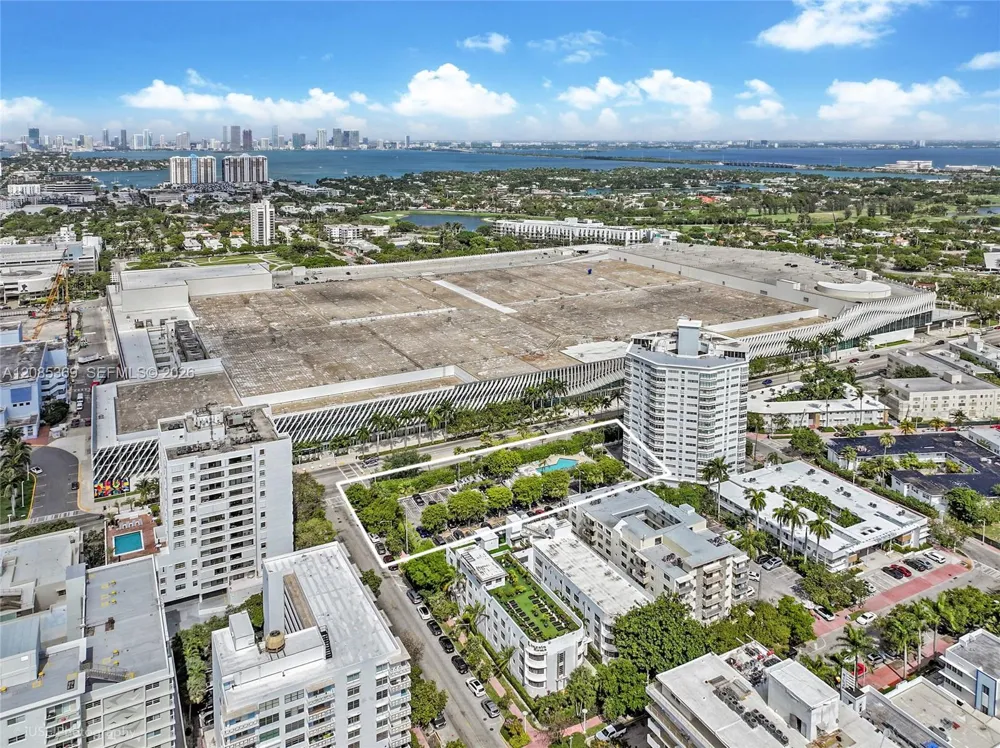 1809 Washington Ave Miami Beach, FL 33139