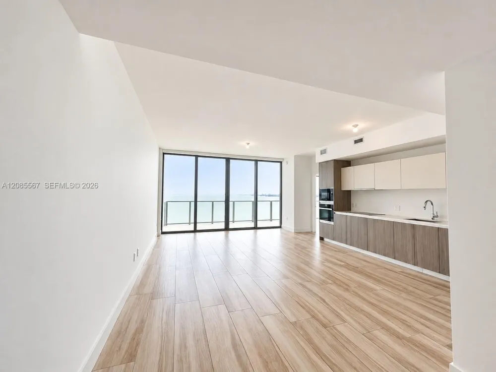 2900 NE 7th Ave #1104 Miami, FL 33137