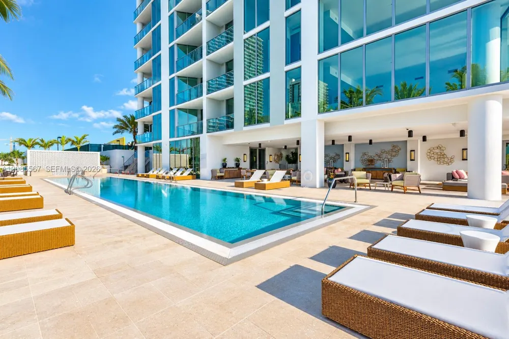 2900 NE 7th Ave #1104 Miami, FL 33137