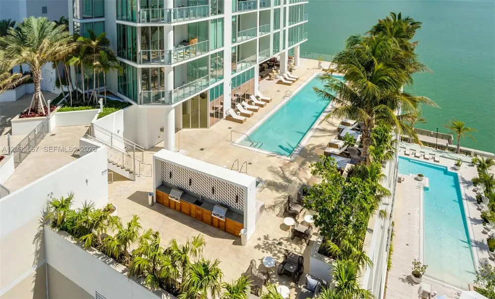 2900 NE 7th Ave #1104 Miami, FL 33137