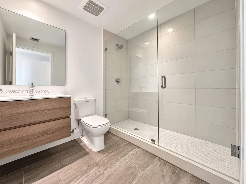 2900 NE 7th Ave #1104 Miami, FL 33137