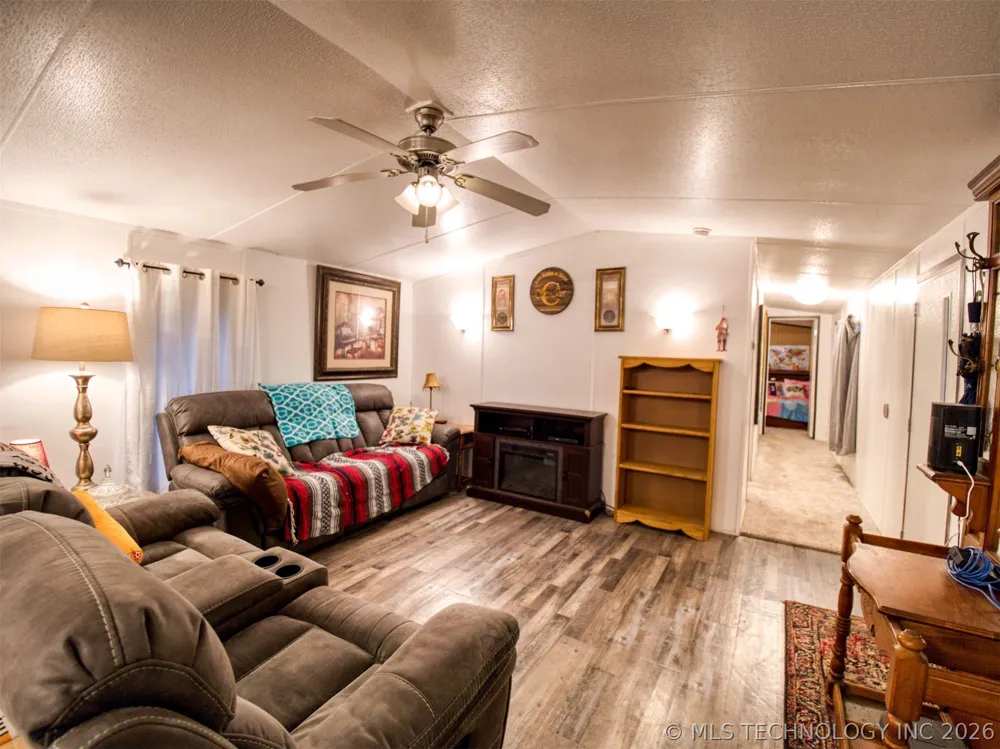 10355 Springfield Lebanon, OK 73440