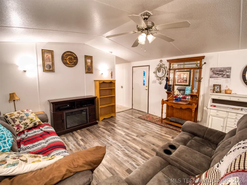 10355 Springfield Lebanon, OK 73440
