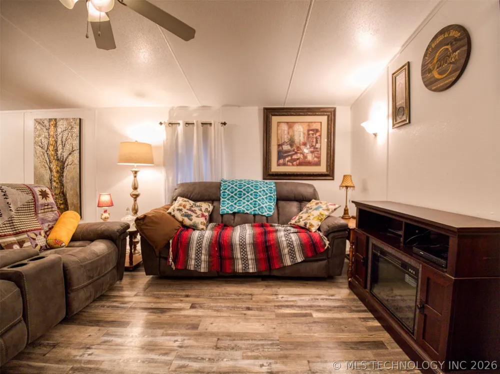 10355 Springfield Lebanon, OK 73440