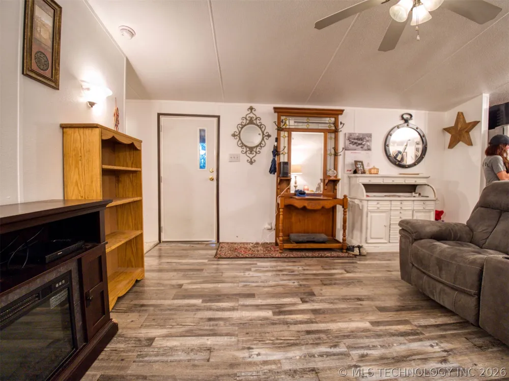 10355 Springfield Lebanon, OK 73440
