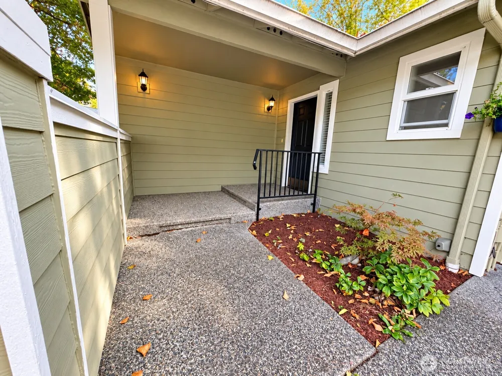 911 NW Leisure Lane Bremerton, WA 98311