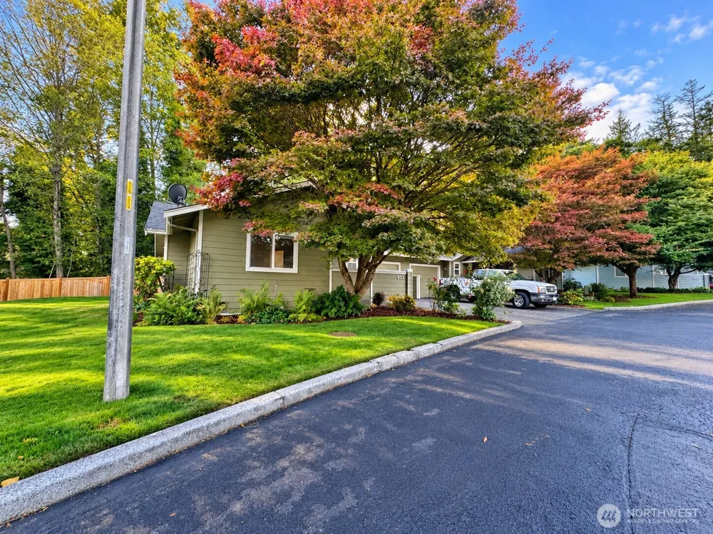 911 NW Leisure Lane Bremerton, WA 98311