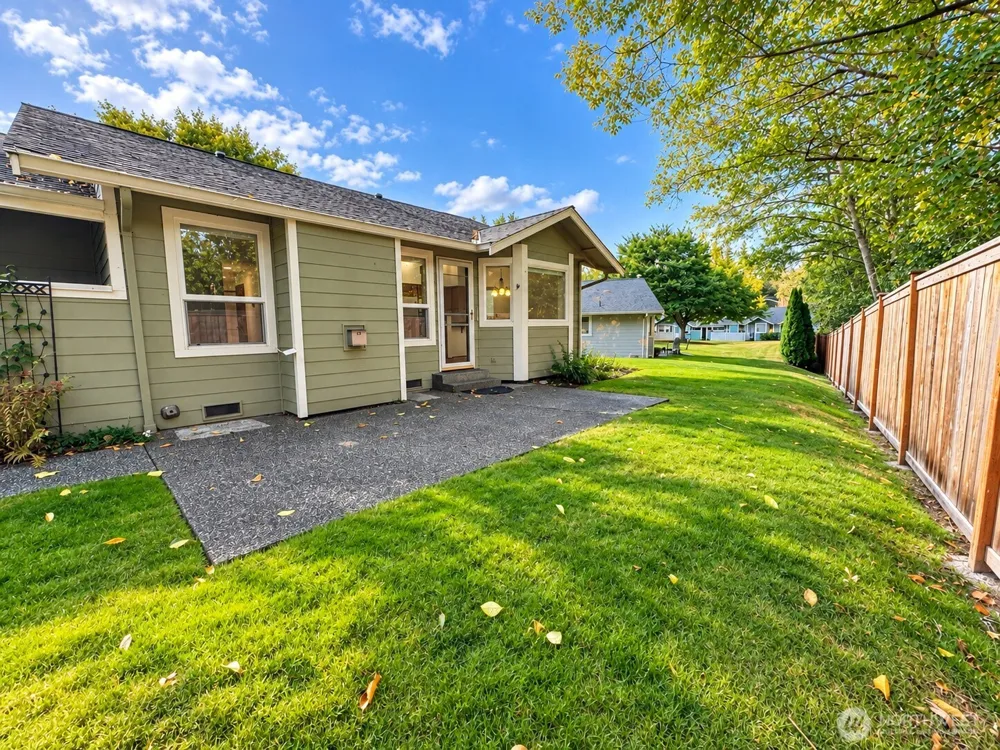 911 NW Leisure Lane Bremerton, WA 98311