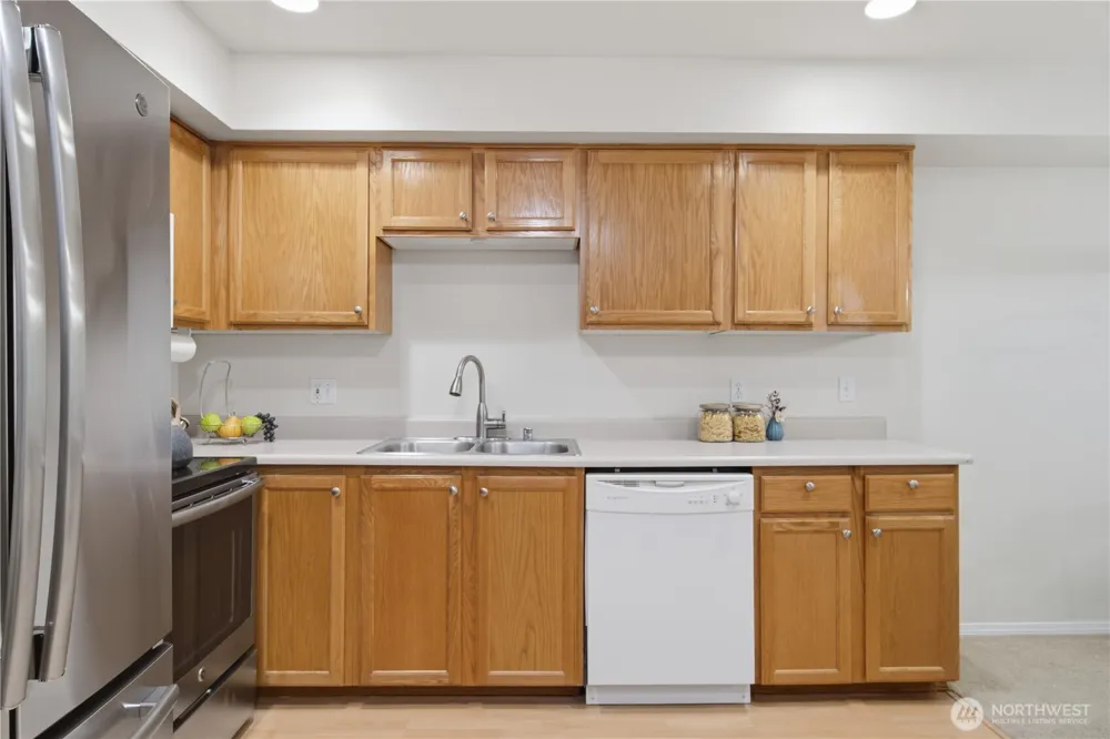 7912 170th Avenue NE #204 Redmond, WA 98052