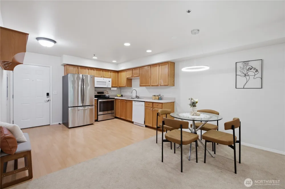 7912 170th Avenue NE #204 Redmond, WA 98052