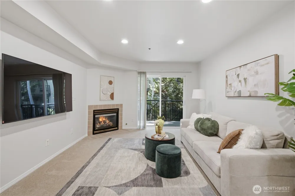 7912 170th Avenue NE #204 Redmond, WA 98052