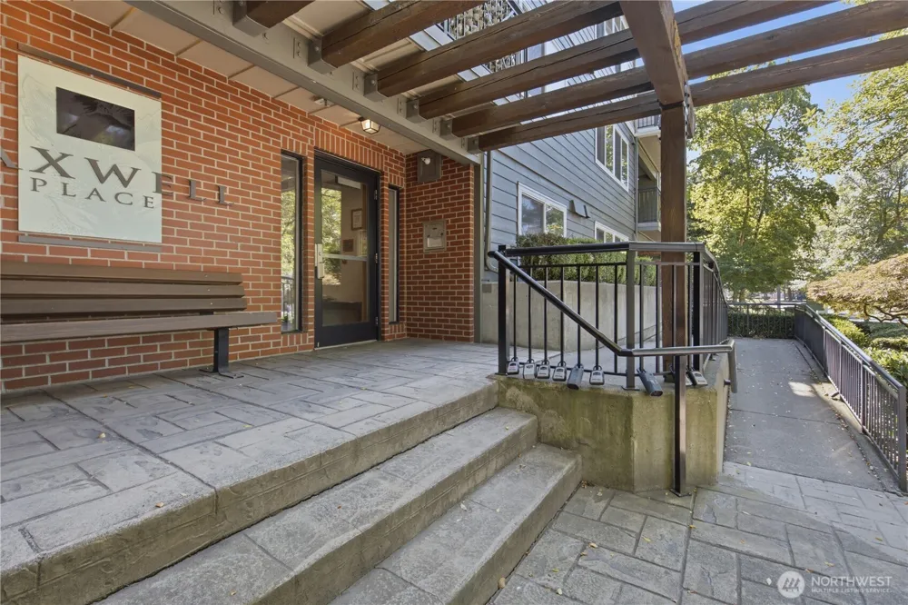 7912 170th Avenue NE #204 Redmond, WA 98052