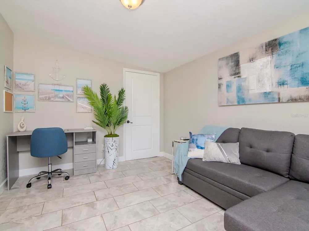 2613 E 111TH AVENUE Tampa, FL 33612