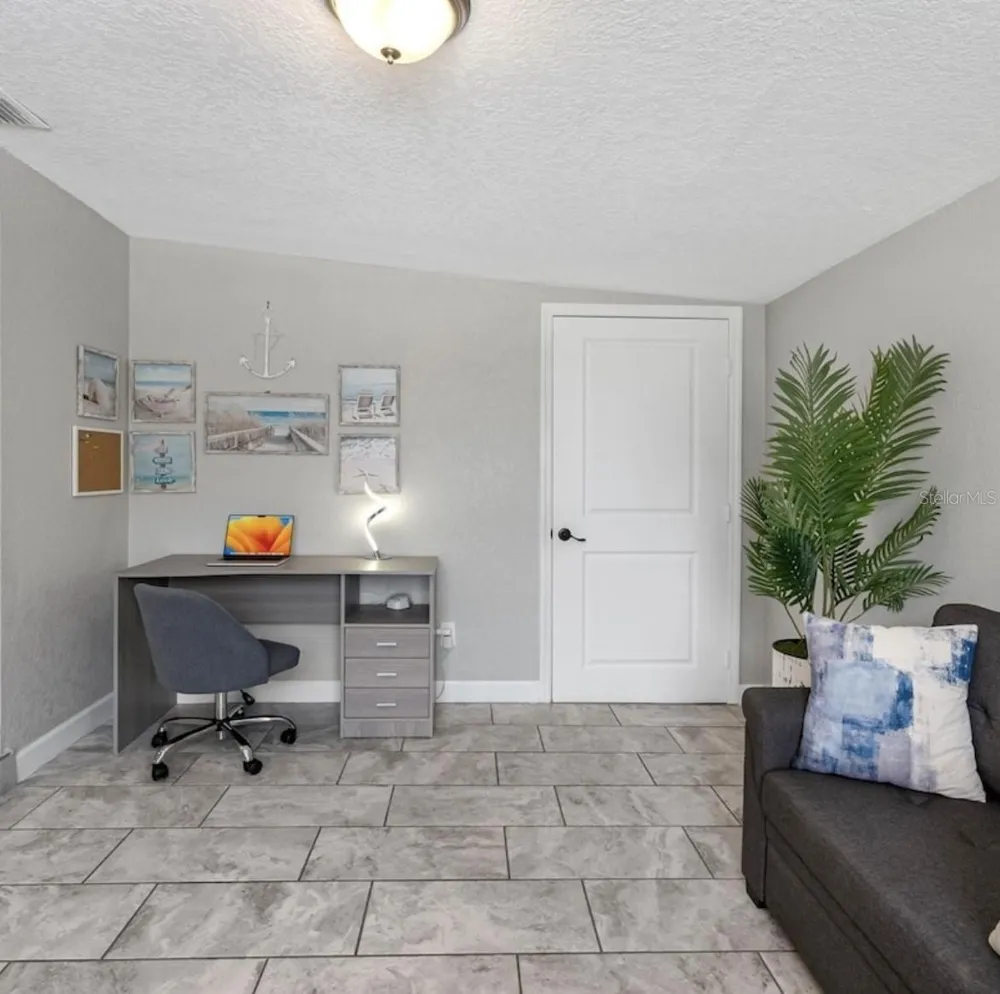 2613 E 111TH AVENUE Tampa, FL 33612