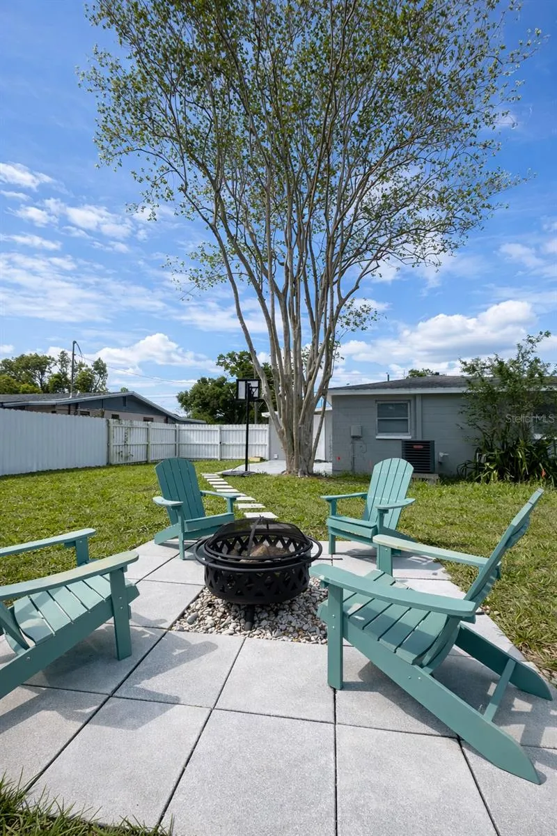2613 E 111TH AVENUE Tampa, FL 33612