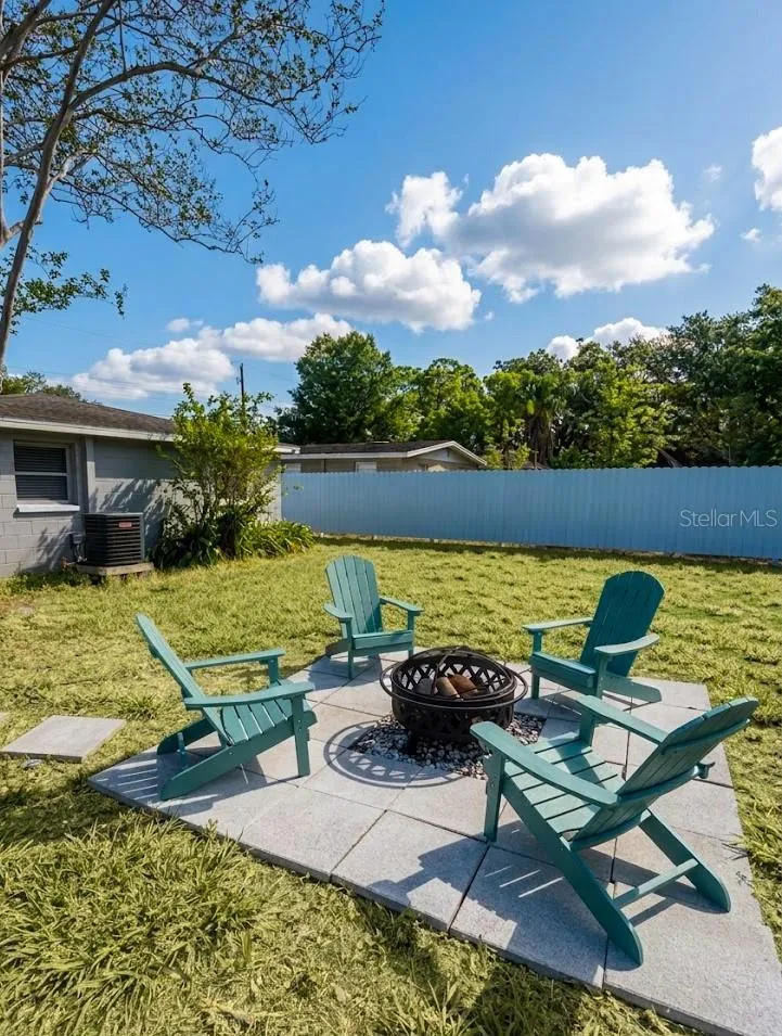 2613 E 111TH AVENUE Tampa, FL 33612