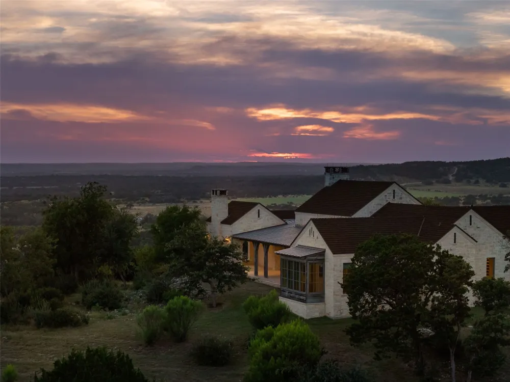 1691 Cool Water Ranch Road Fredericksburg, TX 78624