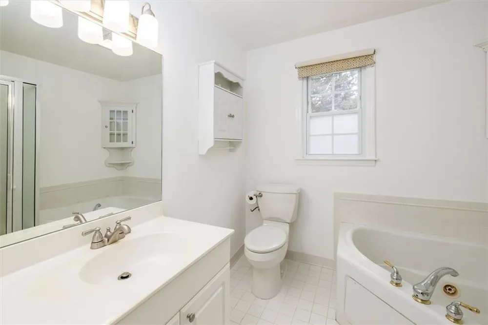 1942 Musket Court Smoke Rise, GA 30087
