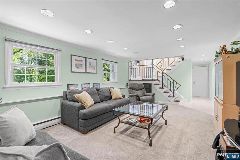 73 Brandon Avenue Wayne, NJ 07470