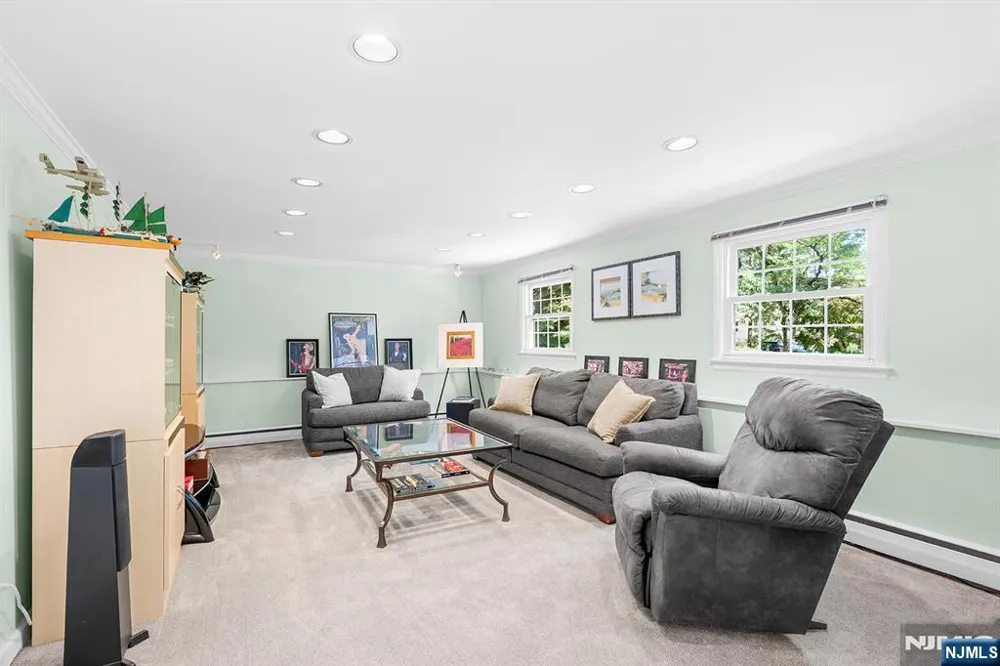 73 Brandon Avenue Wayne, NJ 07470