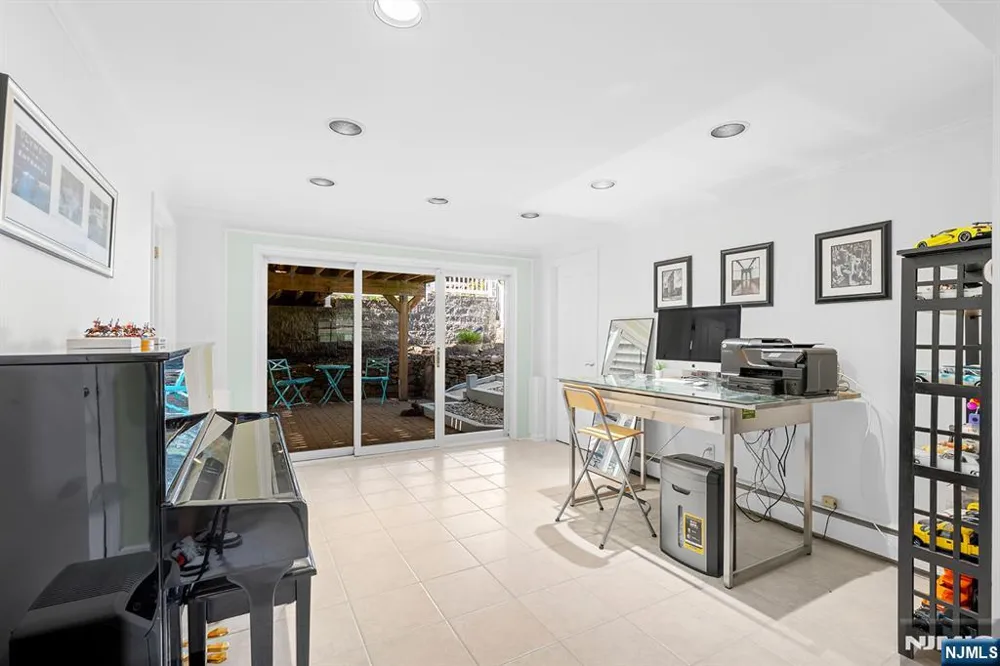 73 Brandon Avenue Wayne, NJ 07470