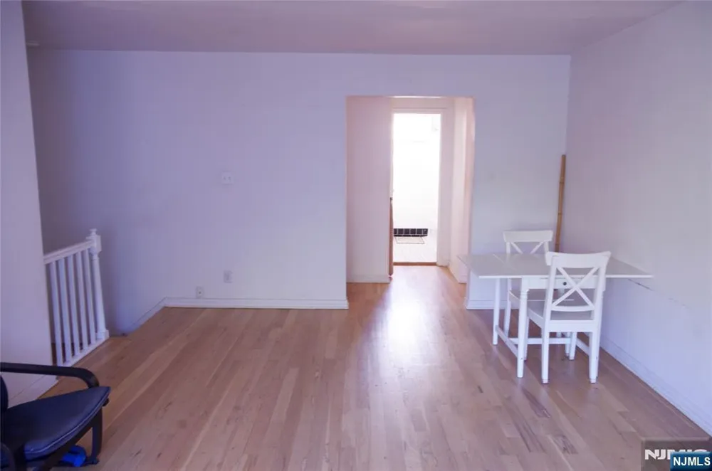 129 River Drive B Elmwood Park, NJ 07407