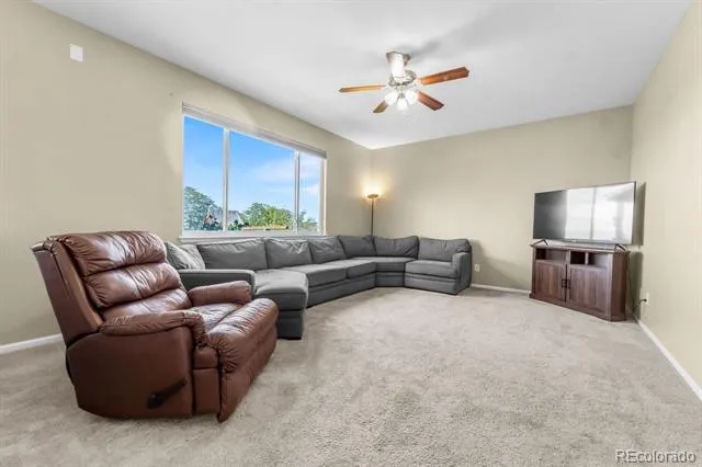 325 Stonehaven Street Circle Dacono, CO 80514