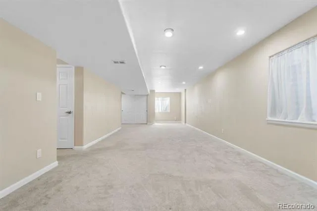 325 Stonehaven Street Circle Dacono, CO 80514