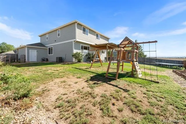 325 Stonehaven Street Circle Dacono, CO 80514