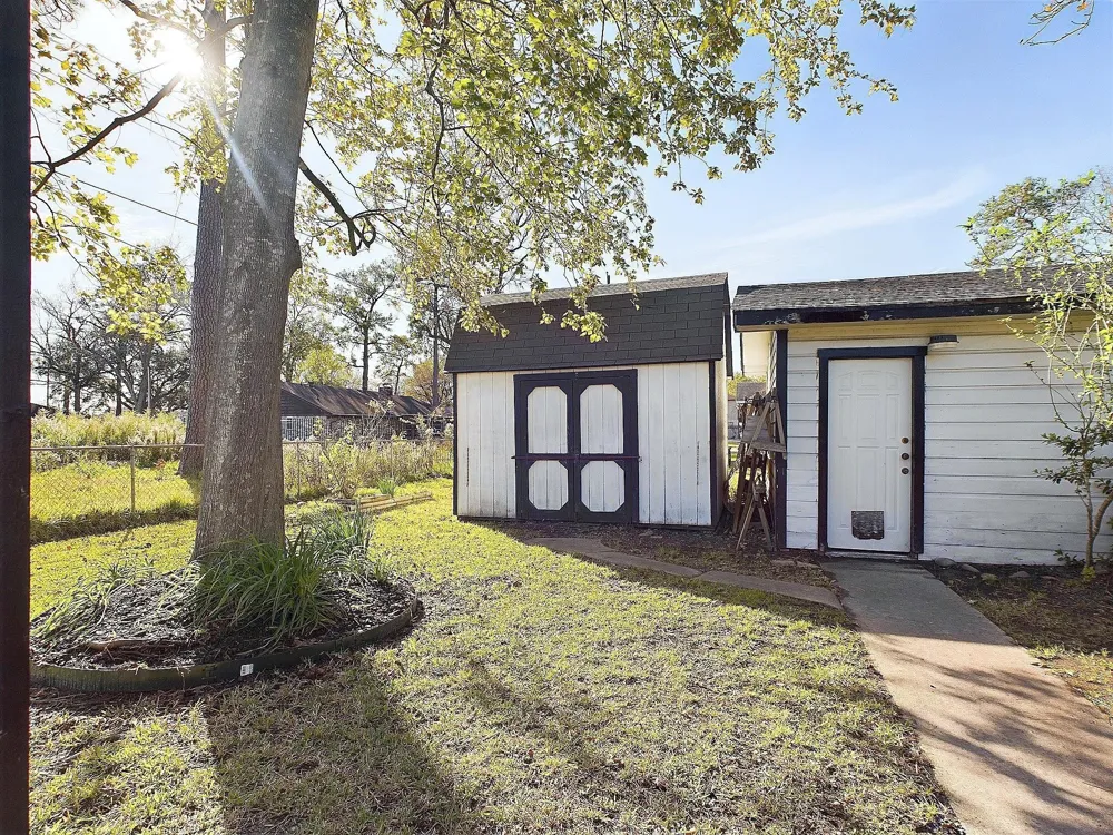 2814 Balmorhea Avenue Houston, TX 77039