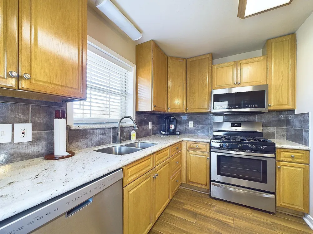 2814 Balmorhea Avenue Houston, TX 77039