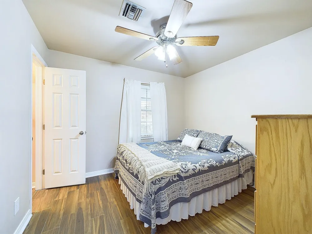 2814 Balmorhea Avenue Houston, TX 77039