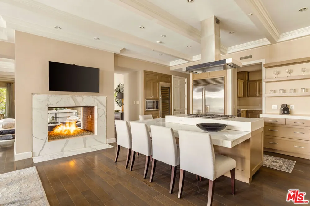 720 Crescent Drive Beverly Hills, CA 90210