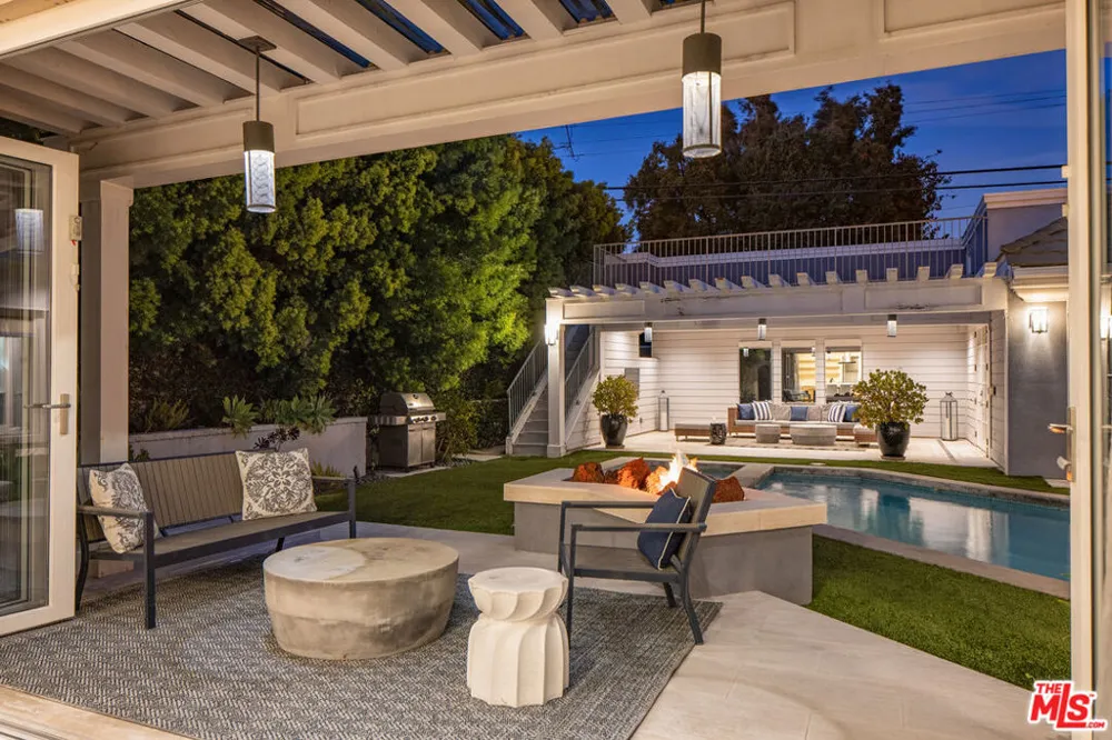 720 Crescent Drive Beverly Hills, CA 90210