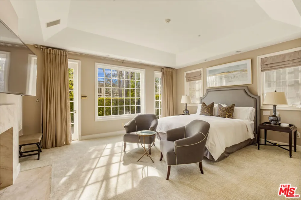720 Crescent Drive Beverly Hills, CA 90210