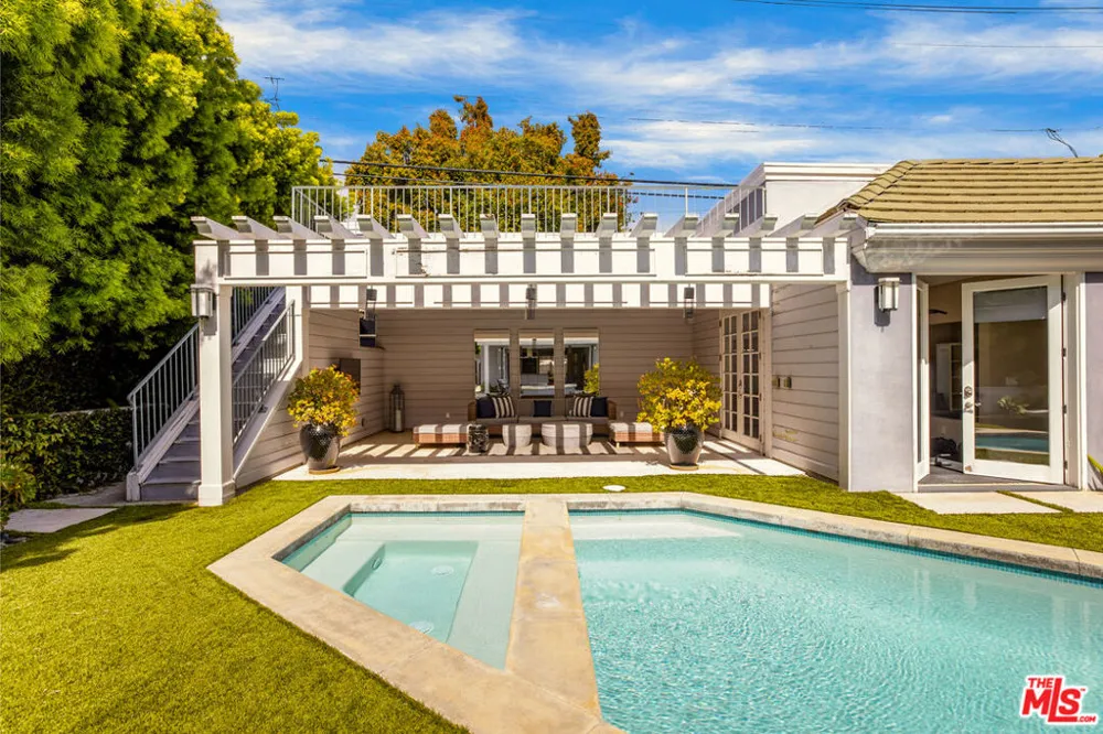 720 Crescent Drive Beverly Hills, CA 90210