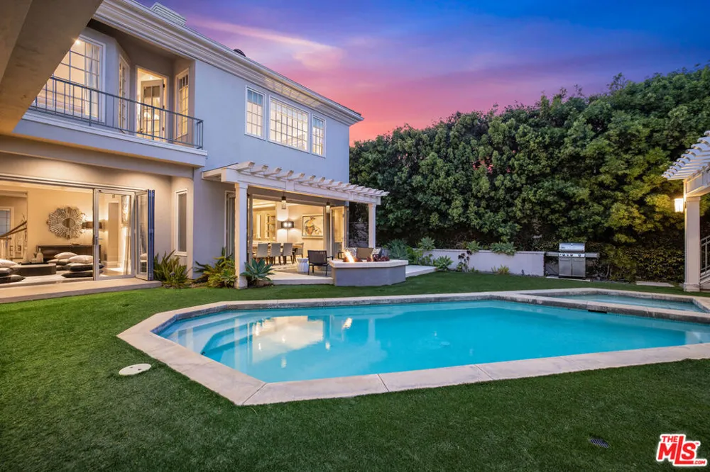 720 Crescent Drive Beverly Hills, CA 90210