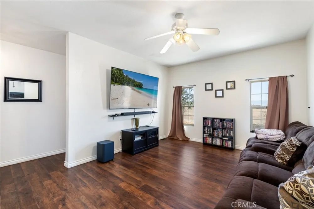 34715 Empty Saddle Hemet, CA 92544