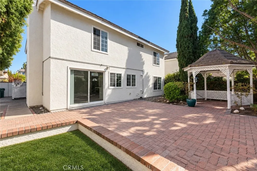 4 Rockwren Irvine, CA 92604