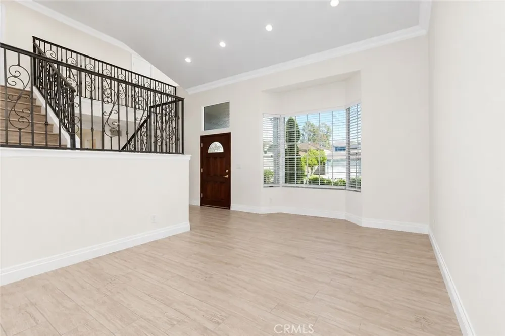 4 Rockwren Irvine, CA 92604