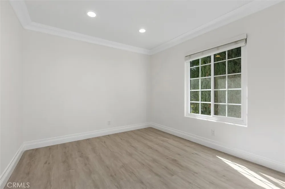 4 Rockwren Irvine, CA 92604