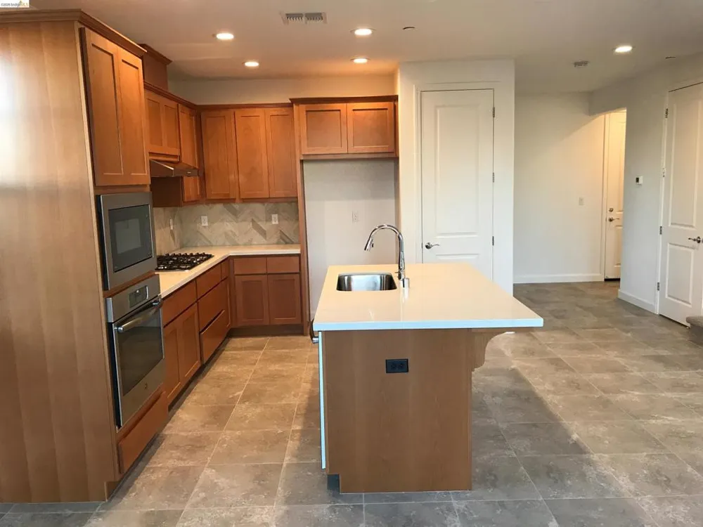 739 JENNIFER STREET Brentwood, CA 94513