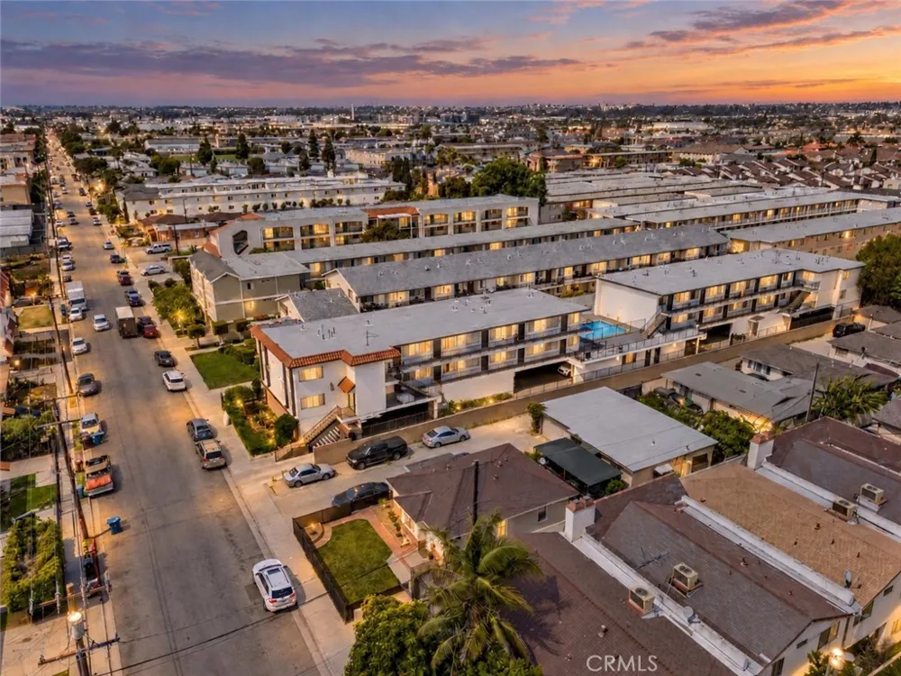14110 Yukon Hawthorne, CA 90250