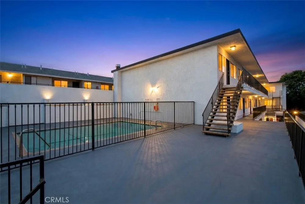 14110 Yukon Hawthorne, CA 90250